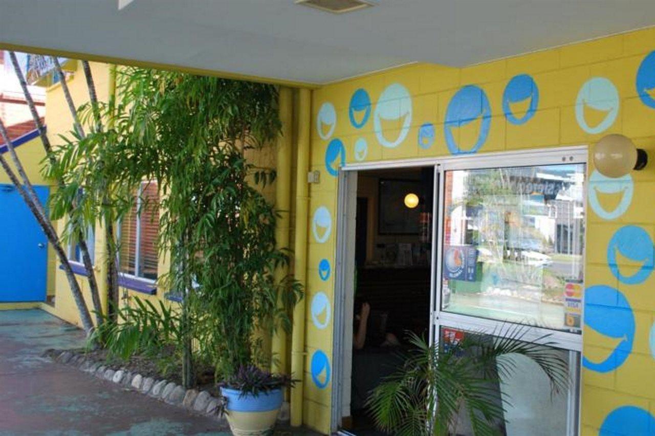 Mad Monkey Village Cairns Luaran gambar