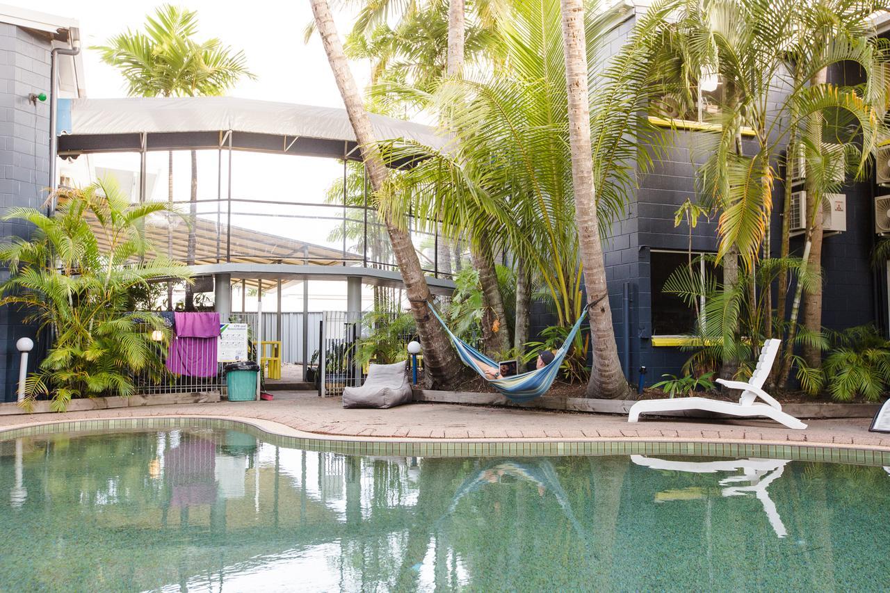 Mad Monkey Village Cairns Luaran gambar