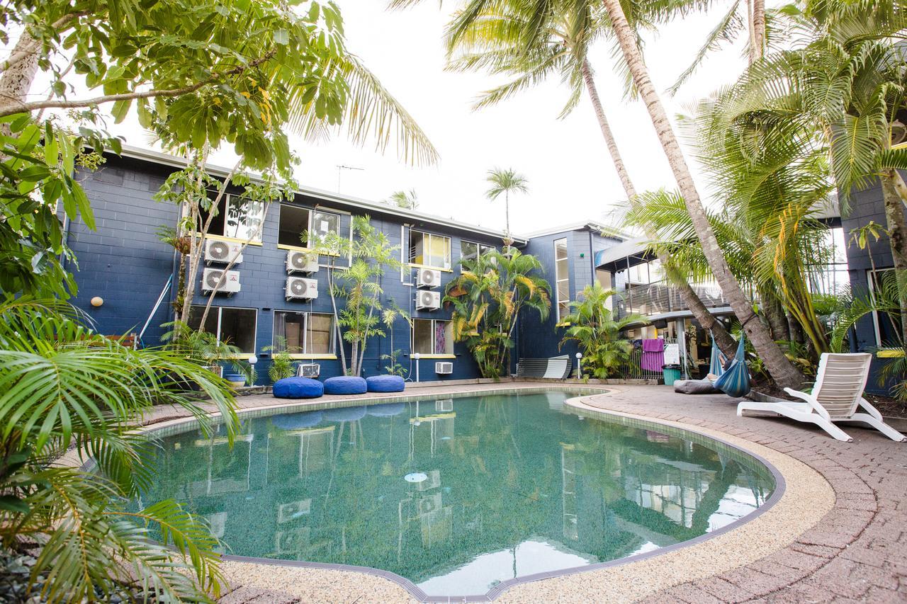 Mad Monkey Village Cairns Luaran gambar