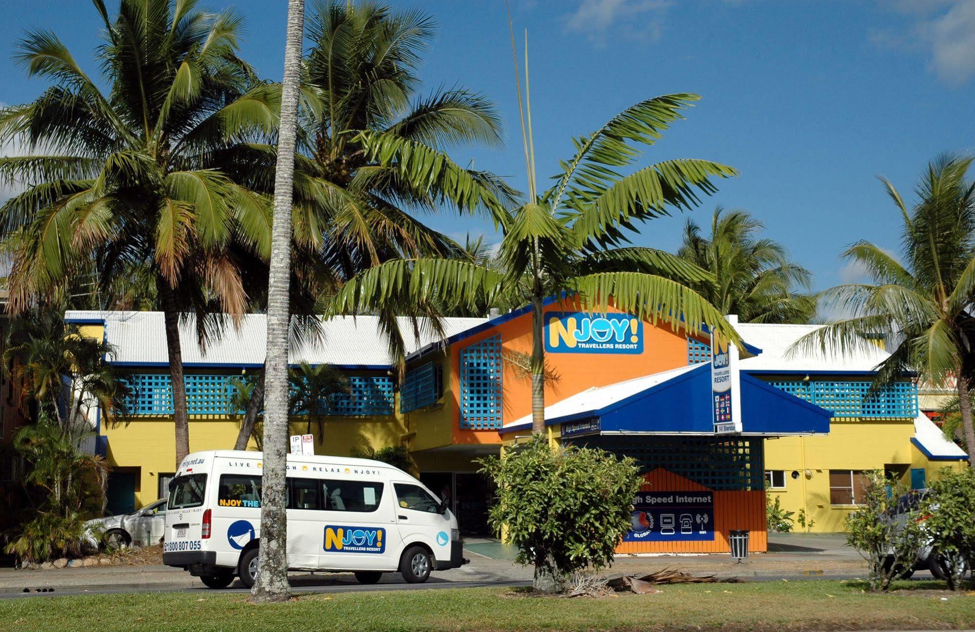 Mad Monkey Village Cairns Luaran gambar